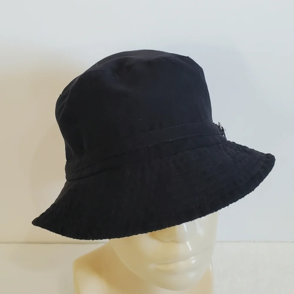 𝅺BLACK Soft Velvet Feel Bucket Hat